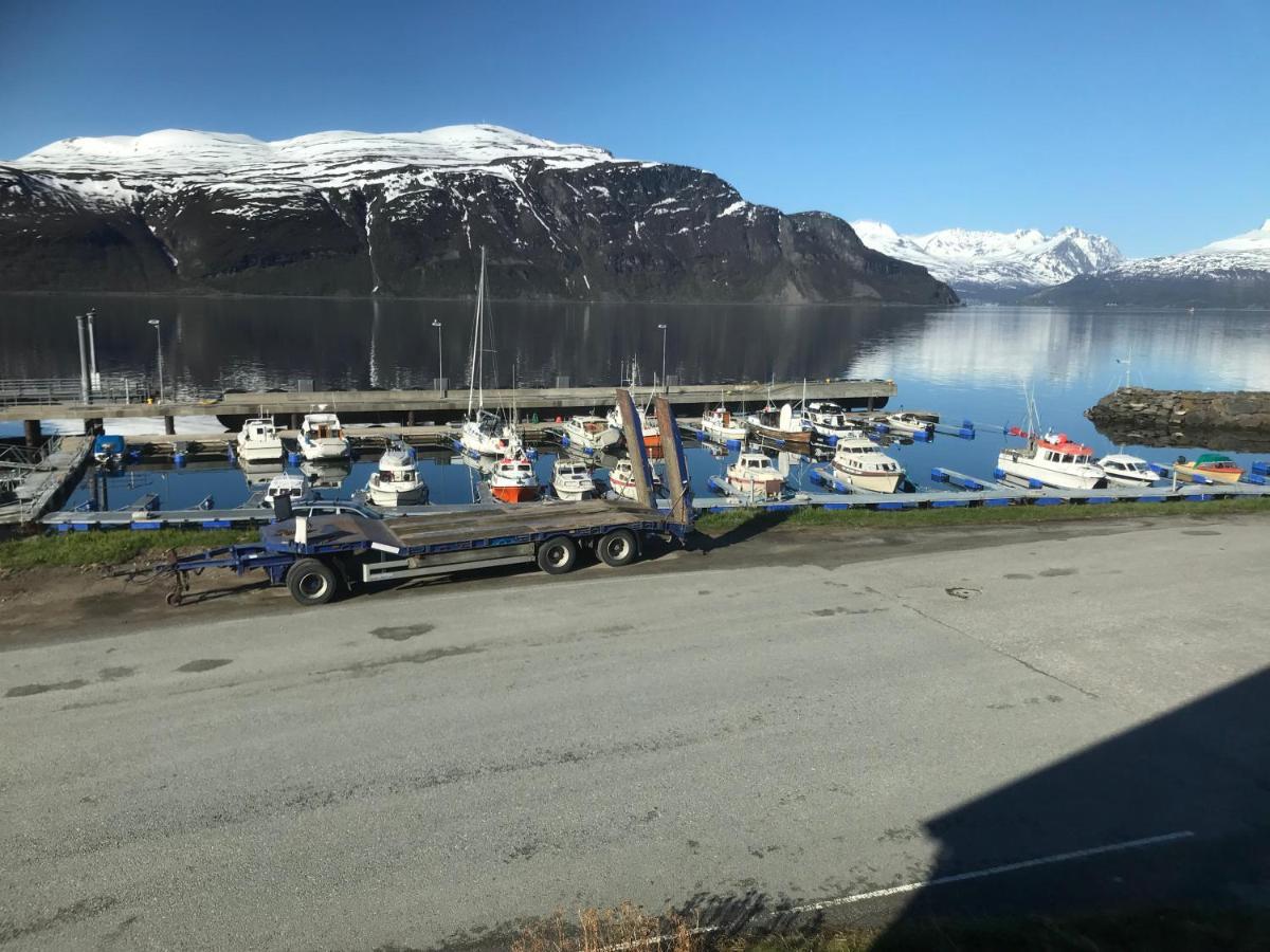 Lyngenfjord Gammelhotell Olderdalen ภายนอก รูปภาพ